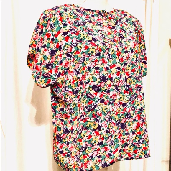 Diversity Multi-Colored Flower Blouse in Large - Picture 2 of 7